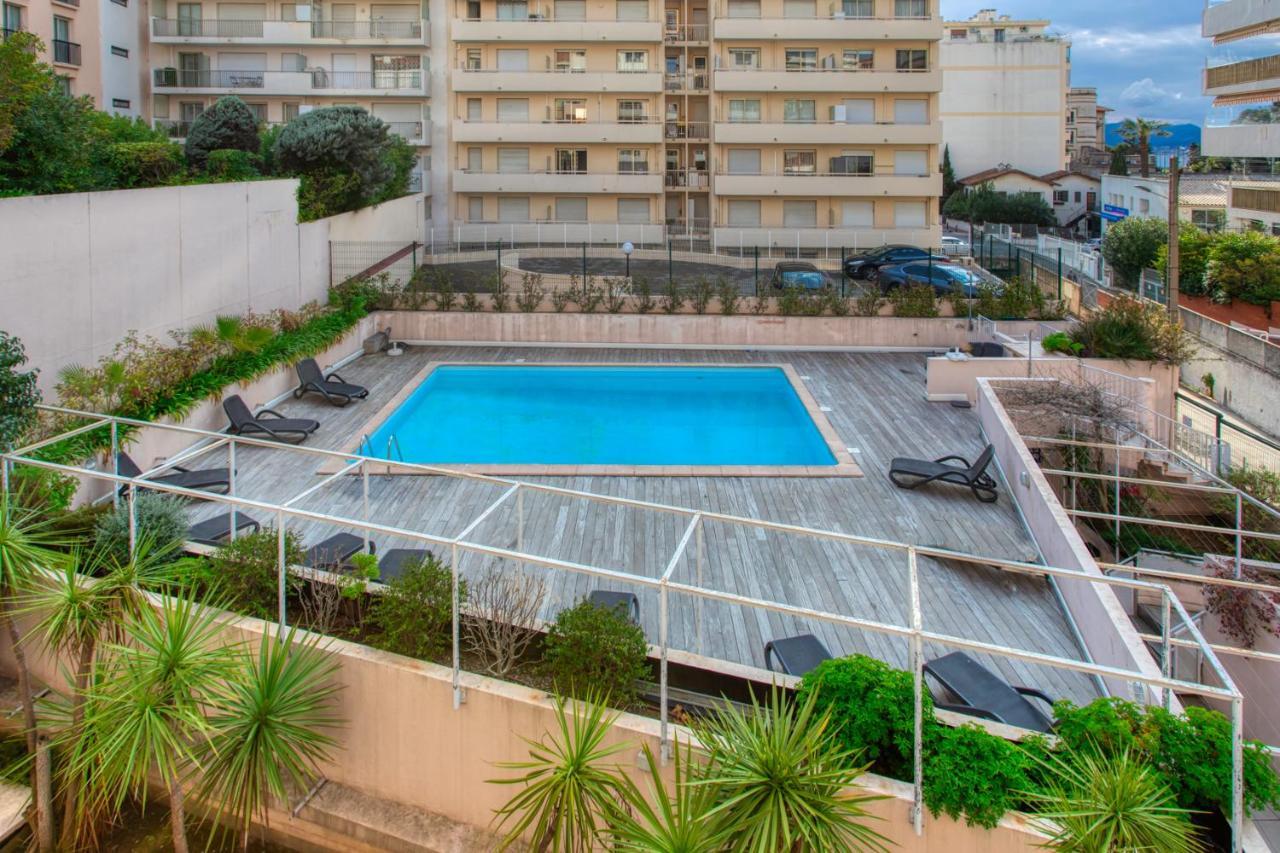 C1 Clemenceau Pool Balcony Bath Ac 2Mins Walk To Sand Beach Apartment Cannes Exterior photo